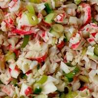 Serveersuggestie Surimi salade